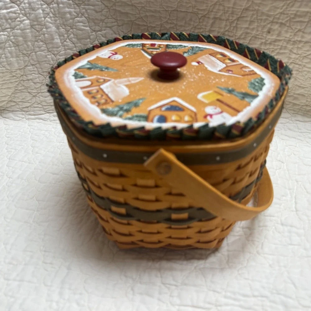 NEW Longaberger 1997 Christmas Collection Basket Painted Lid, Liner, protector